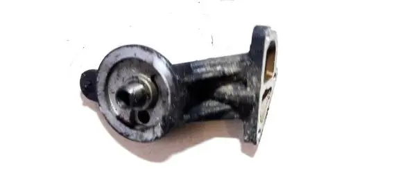 Oil filter mounting bracket