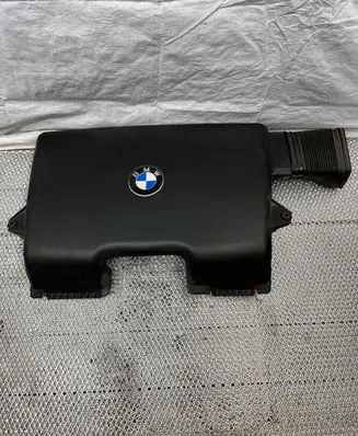 BMW 1 E81 E87 Engine cover (trim) 7561927