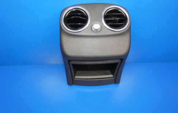 Mercedes-Benz C W205 Rear air vent grill A2056800491 1270895 00009051