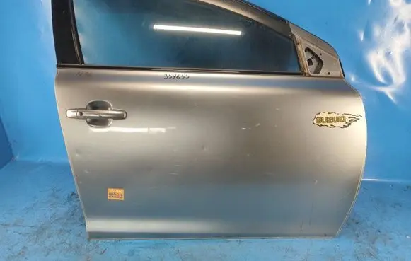 Suzuki Kizashi Front door 6800157820