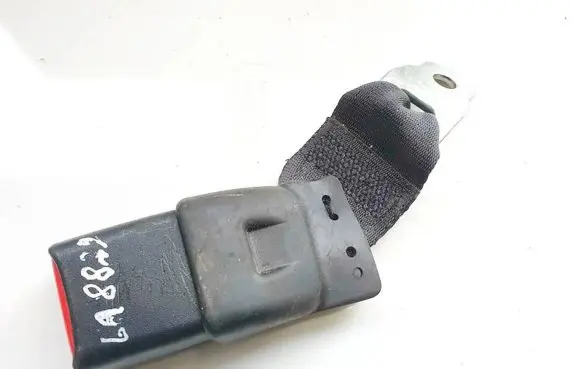 Mazda 2 Rear seatbelt buckle t86232b