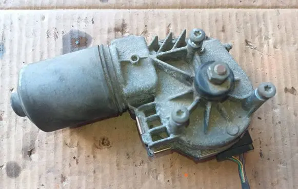 Renault Espace IV Wiper motor 0390241875 1137328332