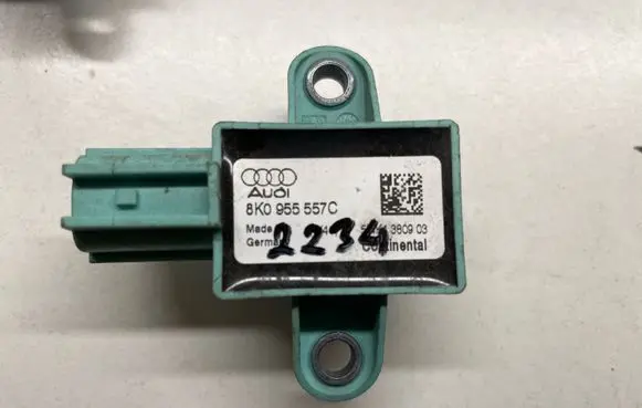 Audi A5 Sportback 8TA Airbag deployment crash/impact sensor 8K0955557 8K0955557C