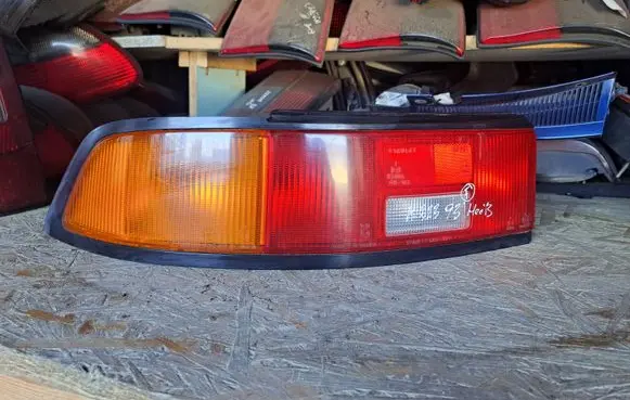 Mazda 323 F Rear/tail lights 0431321