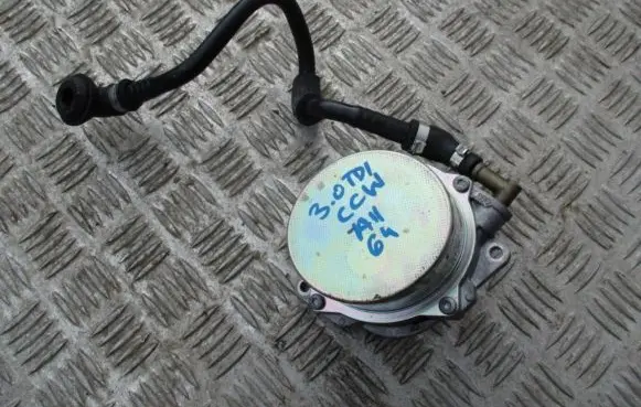 Audi A4 S4 B8 8K Vacuum pump