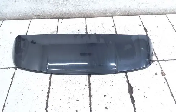Tailgate/trunk spoiler
