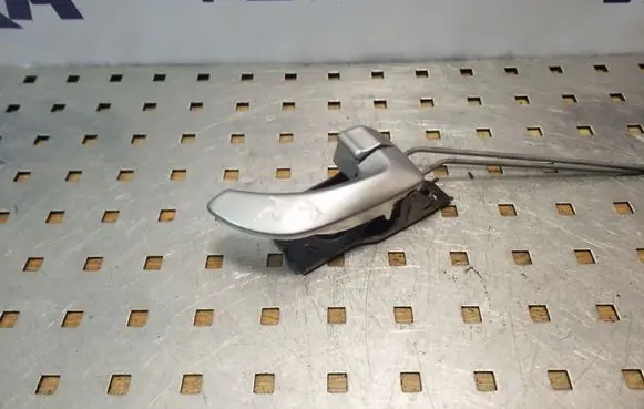 Hyundai Terracan Front door interior handle