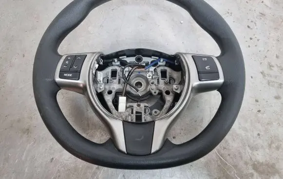 Toyota Yaris Steering wheel 306744061B4U