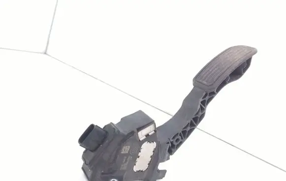 Toyota RAV 4 (XA30) Accelerator throttle pedal 781100W012 11283A 02830242580