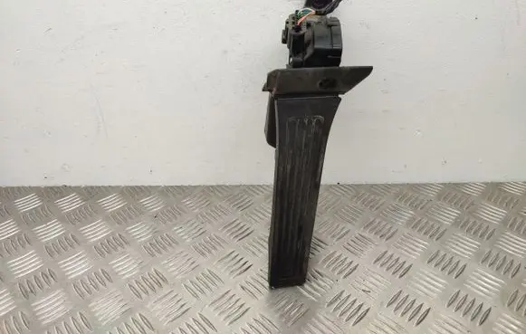 Hyundai i40 Accelerator throttle pedal HFG0073C3Z000 327273R300 327263Z000