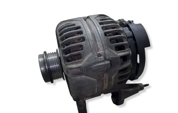 Audi A4 S4 B5 8D Generator/alternator 028903029B