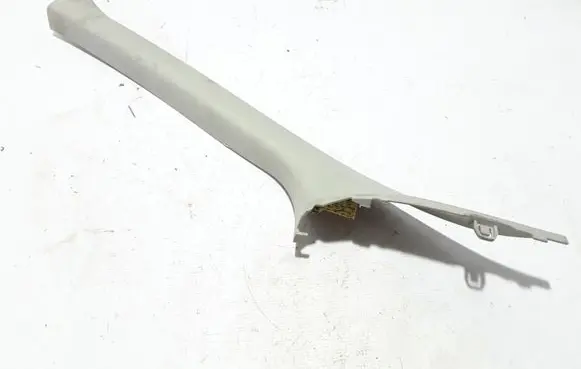 Renault Trafic III (X82) Other sill/pillar trim element 769122377R