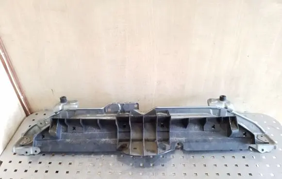 Toyota Yaris Top upper radiator support slam panel