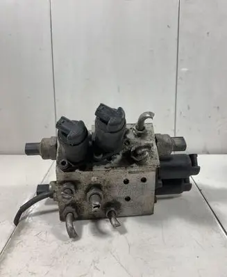 BMW 7 E65 E66 Active stabilizer control/valve assembly 37206758704