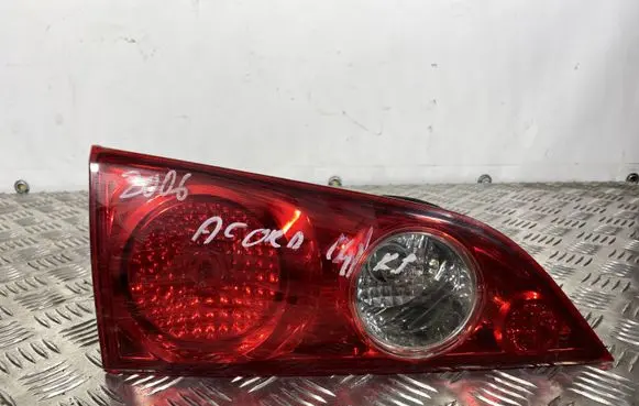 Honda Accord Tailgate rear/tail lights P3227L