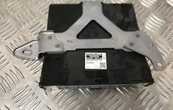 Toyota Yaris Engine control unit/module 899810D140