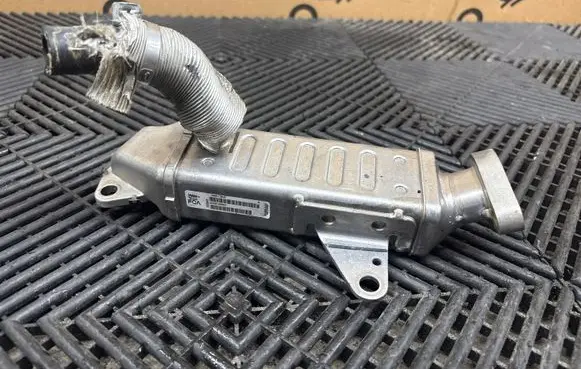 Alfa Romeo Giulia EGR valve cooler 500518360
