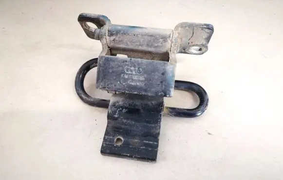 Audi A4 S4 B5 8D Rear door lower hinge 4a0833411a