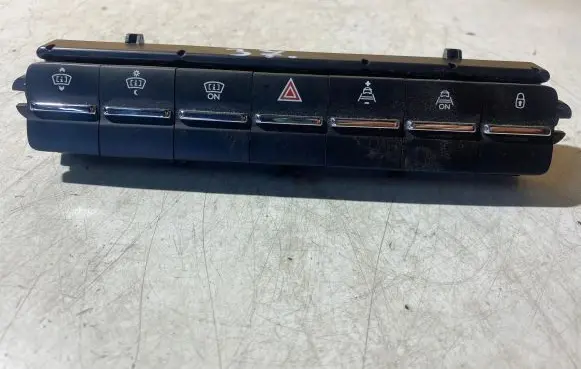 Peugeot 5008 A set of switches 10043549