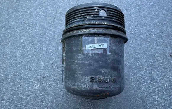 Nissan Patrol Y61 Oil filter cover 15201VC100