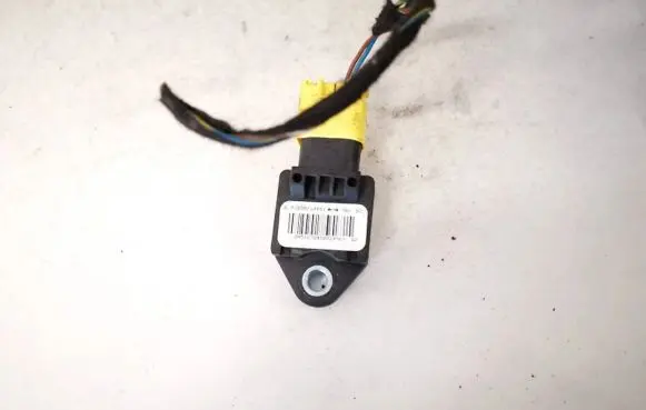 Mercedes-Benz A W169 Airbag deployment crash/impact sensor A1698210451