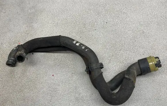 Opel Zafira B Engine coolant pipe/hose 13230460