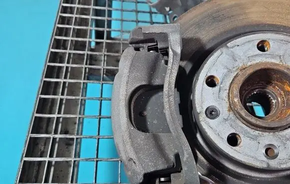 Peugeot 308 Front brake caliper IMPRK1551366