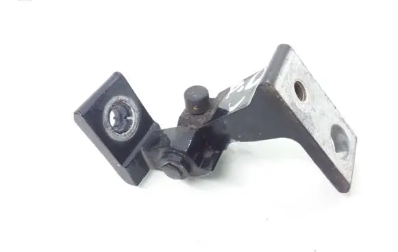Audi A4 S4 B8 8K Front door upper hinge 8K0831402E