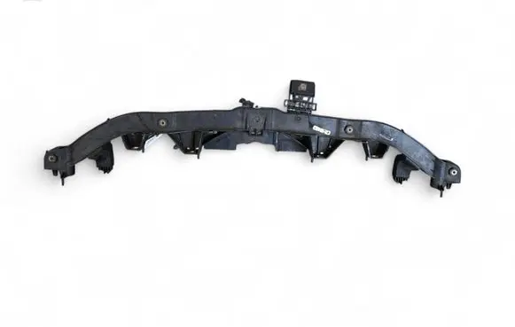 Front bumper mounting bracket