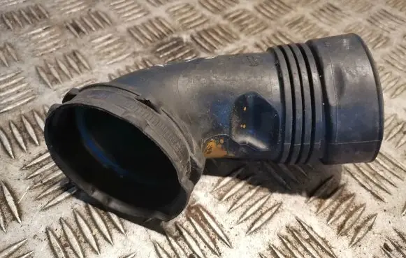 Mini One - Cooper Coupe R56 Air intake duct part 7563812
