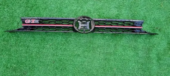 Volkswagen Polo VI Front bumper upper radiator grill 2G0853653M