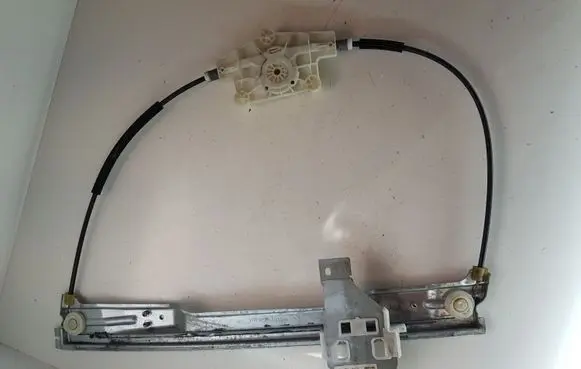 Citroen C4 I Front door electric window regulator 9657133880
