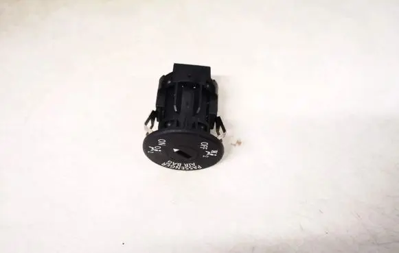 Passenger airbag on/off switch