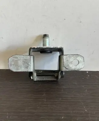 Nissan Leaf I (ZE0) Tailgate/trunk/boot hinge