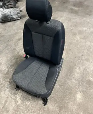 Hyundai Santa Fe Front driver seat 
