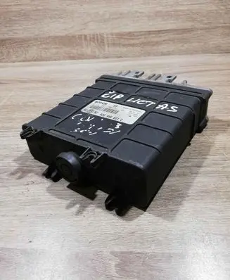 Volkswagen Golf III Engine control unit/module ECU 028906021C 0281001170 0281001171