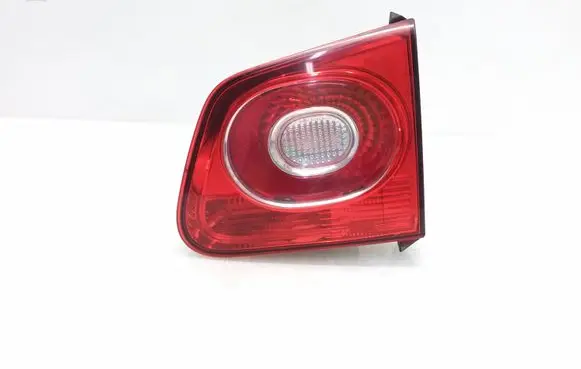 Volkswagen Tiguan Tailgate rear/tail lights 5N0945094B