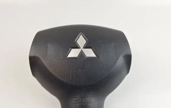 Mitsubishi Pajero Steering wheel airbag 7030A249XA