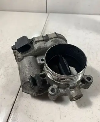 Volvo S80 Throttle valve 8692720 06W314 68803