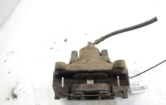Skoda Superb B6 (3T) Front brake caliper