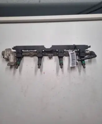 Ford Focus Fuel injectors set 98AG14A390LB