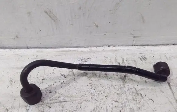 Toyota Corolla Verso AR10 Fuel injector supply line/pipe 