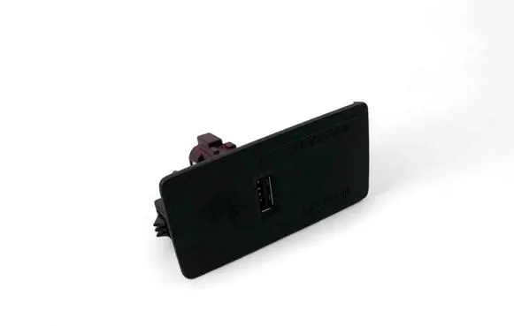 Volvo XC90 AUX in-socket connector 31389705