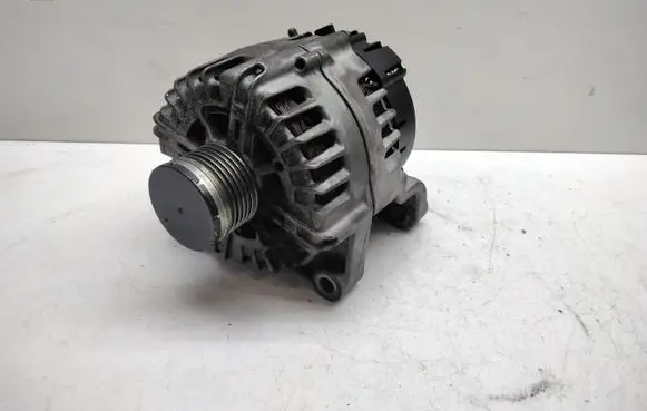 BMW 5 E60 E61 Generator/alternator 9090576