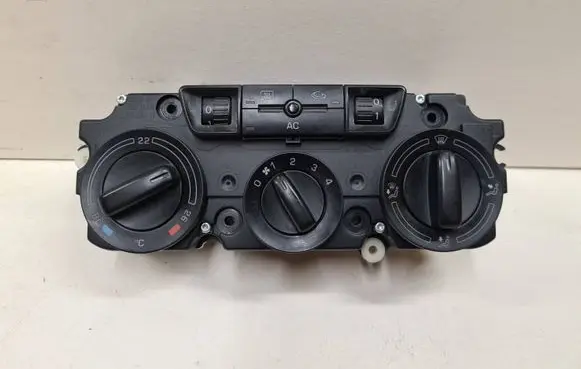 Skoda Octavia Mk2 (1Z) Climate control unit 1Z0820047F