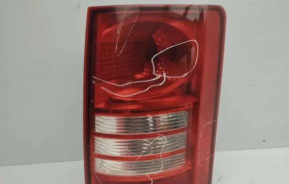 Chrysler Town & Country V Rear/tail lights
