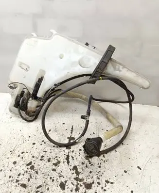 BMW X1 E84 Windshield washer fluid reservoir/tank 2992304