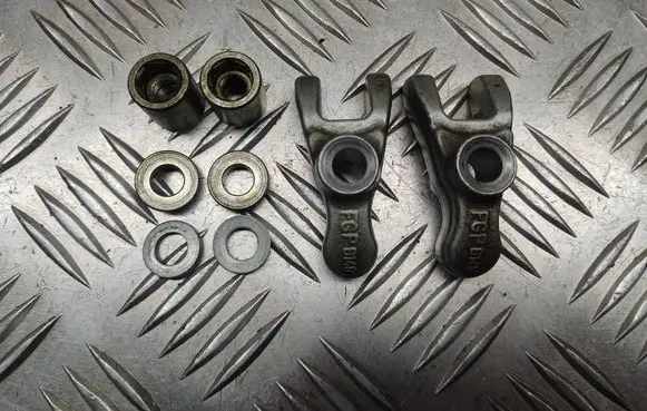Opel Astra H Fuel Injector clamp holder FGPB148