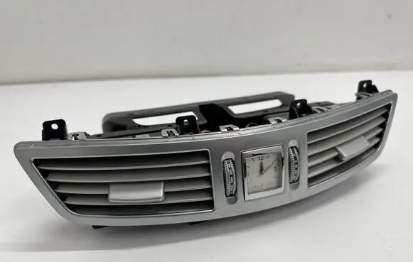 Mercedes-Benz S W221 Dash center air vent grill