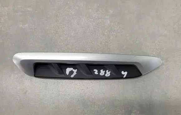 BMW X3 G01 Fender grill 8064806 7418608 7418606
